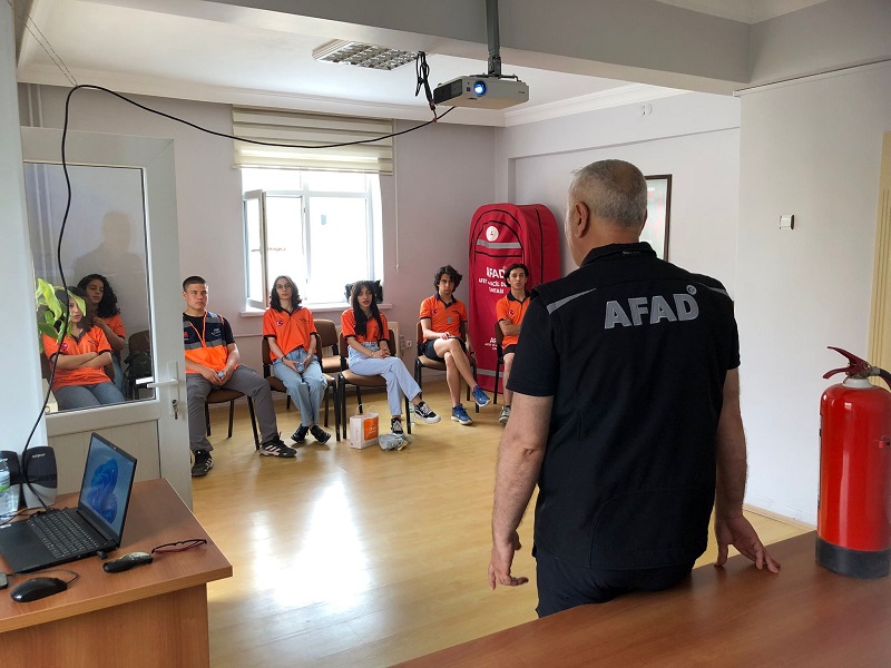 AFAD Gönüllülerine Eğitim